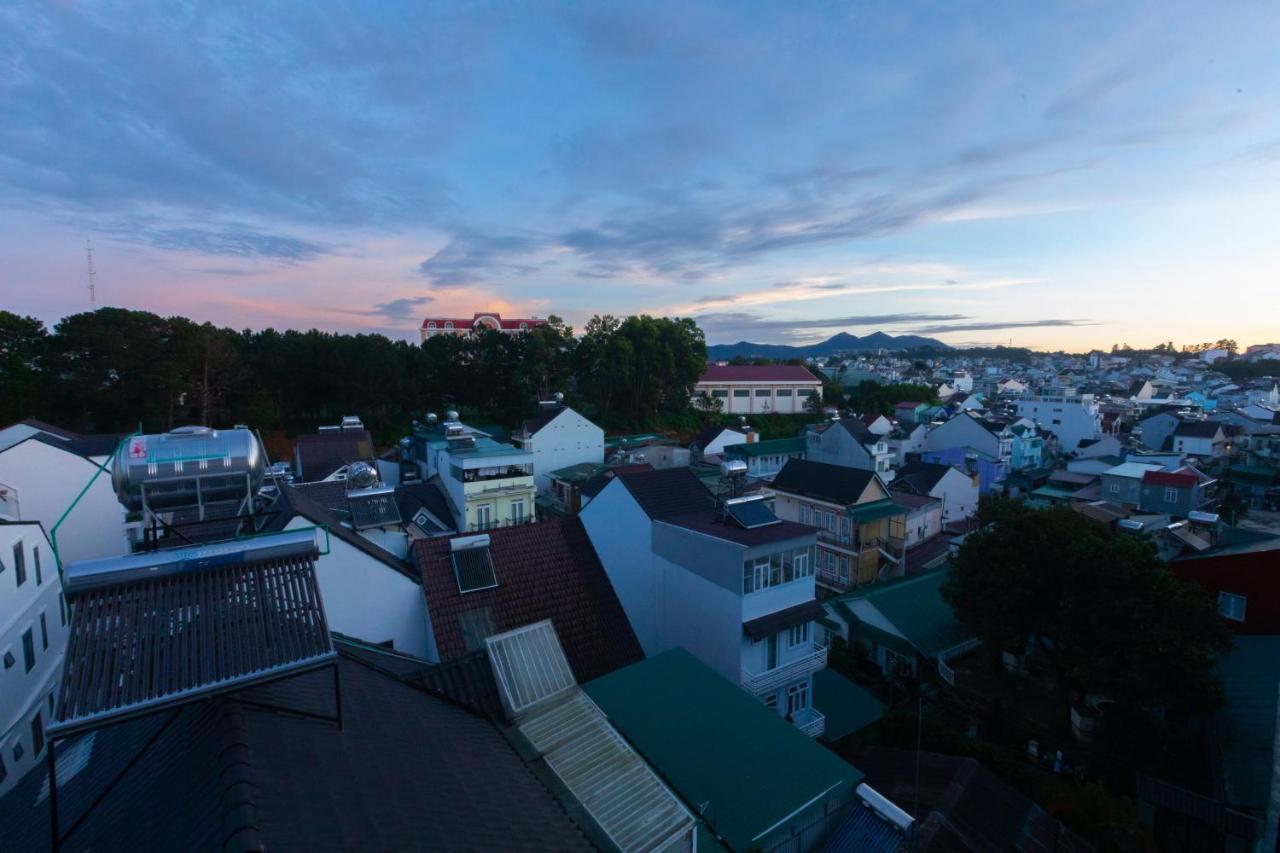 Khanh Vy Hotel Dalat Bagian luar foto